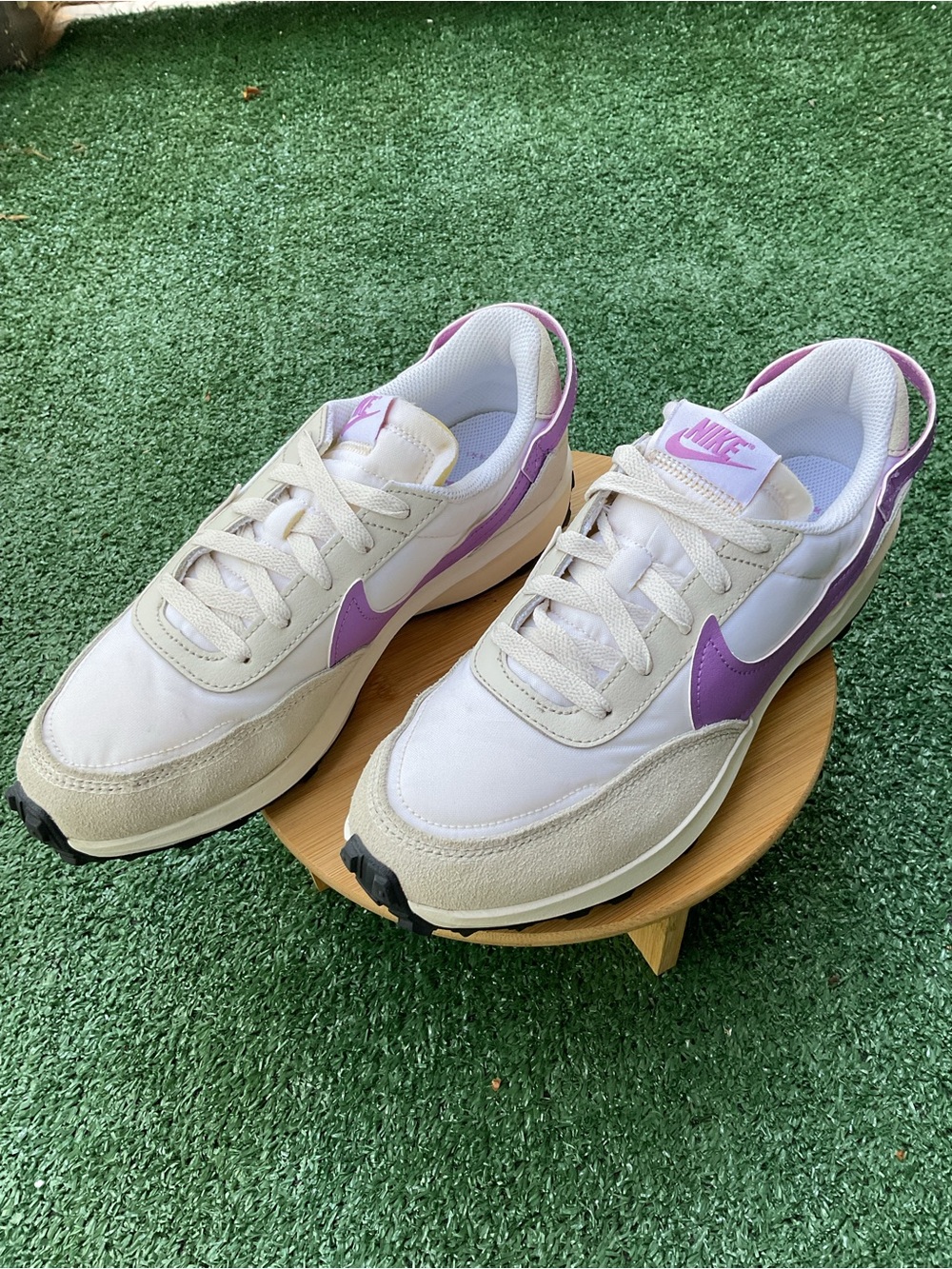 Nike Waffle Debut Women’s Size 8 White Purple Sneakers DH9523-104 - Picture 2 of 11